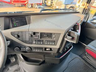 Функционал клавиши TCS на Volvo FH12: