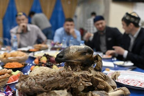 Рекомендации исламских духовных лидеров по ночному сну без одежды